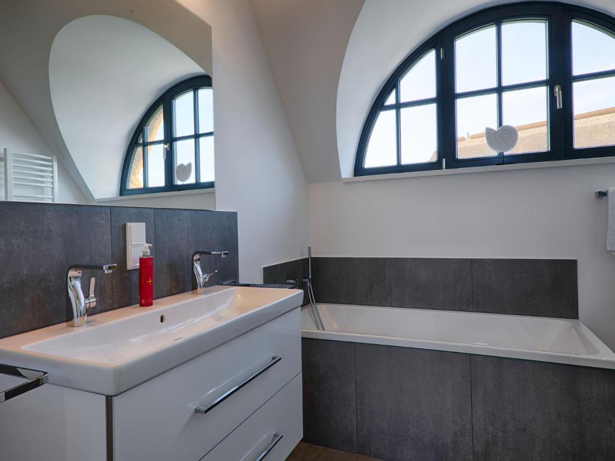 Reetland Am Meer - Premium Reetdachvilla Mit 3 Schlafzimmern, Sauna Und Kamin F23 Дранске Екстериор снимка